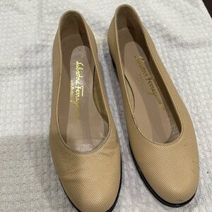 SALVATORE FERRAGAMO FLATS VTG